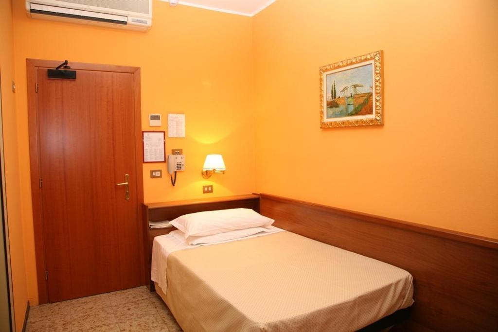 Hotel San Pellegrino Spilamberto ภายนอก รูปภาพ